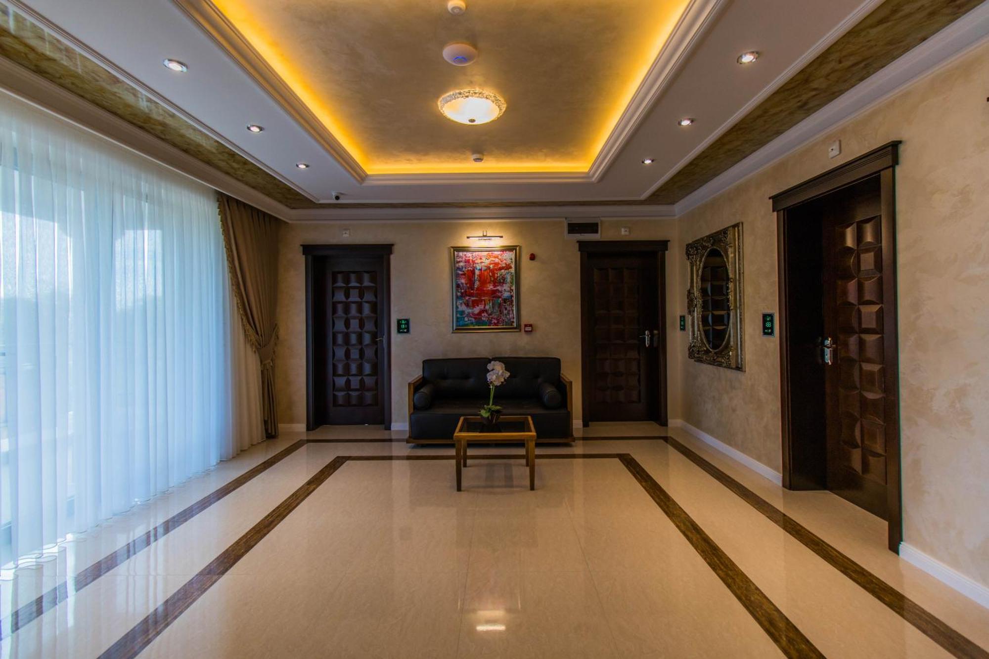 Hotel Bohemi Хасково Екстериор снимка