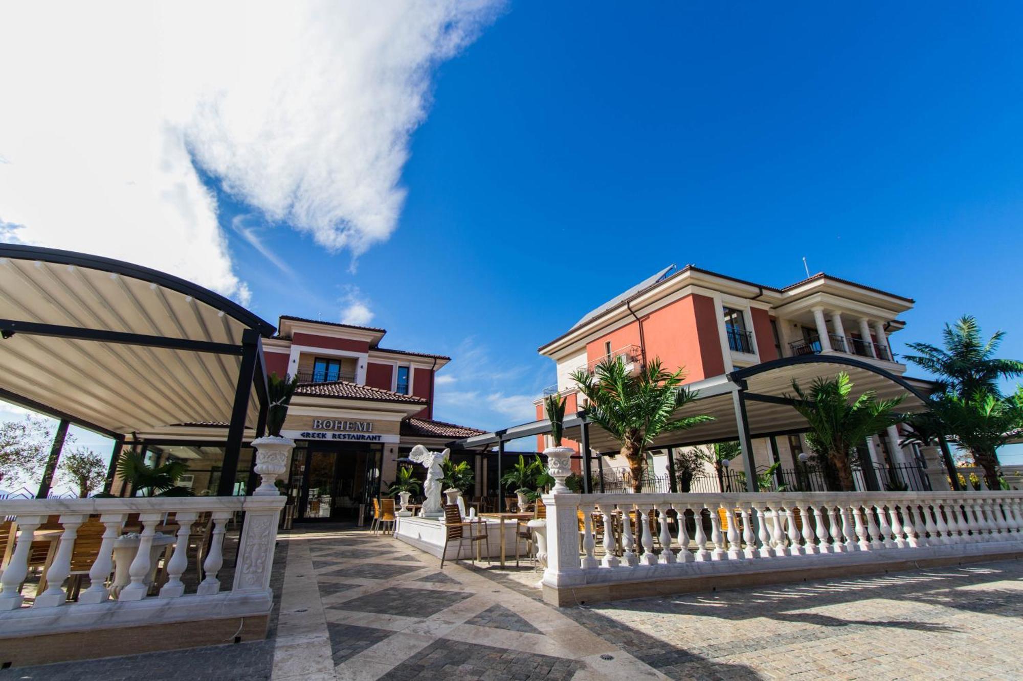 Hotel Bohemi Хасково Екстериор снимка