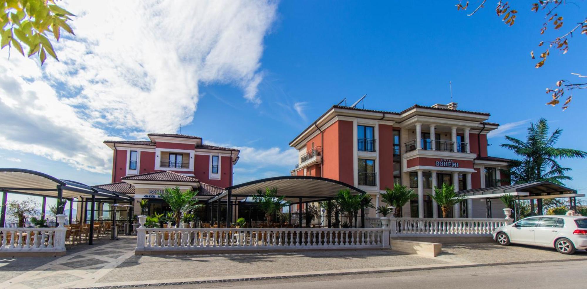 Hotel Bohemi Хасково Екстериор снимка